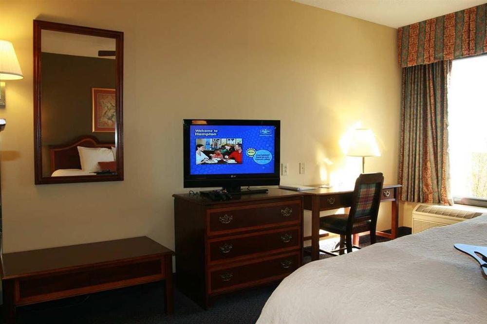 Hampton Inn Danville Room photo