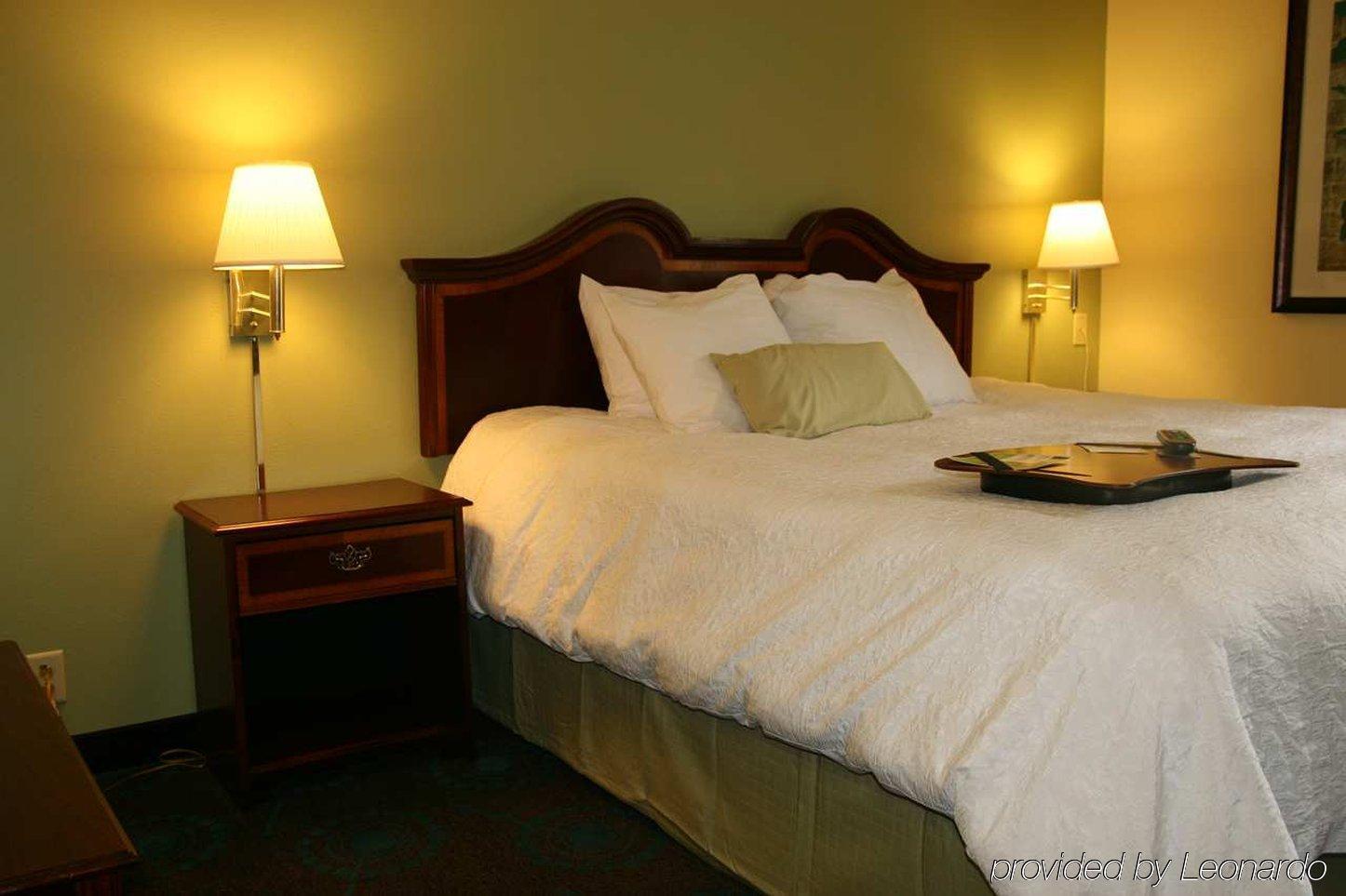 Hampton Inn Danville Room photo